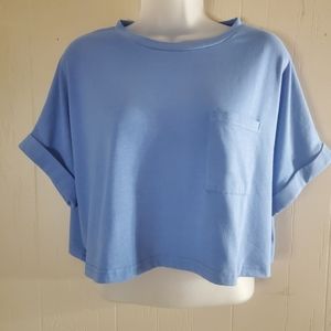 Cute cropped pocket tee